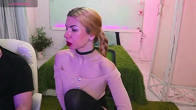 AlisaAleksandr online show from February 19, 11:14 pm