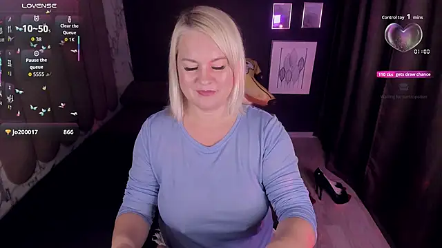 YolandaKiss online show from September 27, 8:49 pm