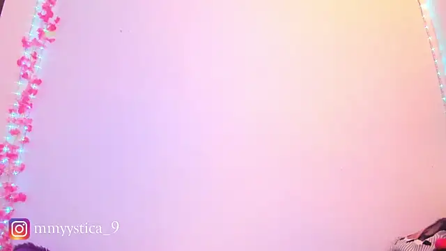 Rainnbow  online show from December 18, 5:12 am