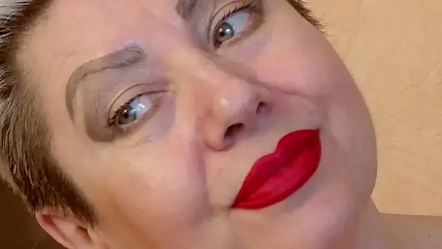 LadyPosh online show from November 22, 4:37 am