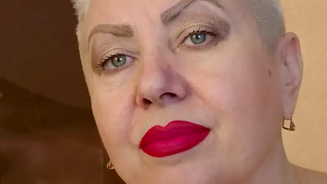 LadyPosh online show from December 2, 11:07 pm