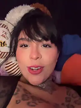 curvyliciousss online show from November 18, 5:36 pm