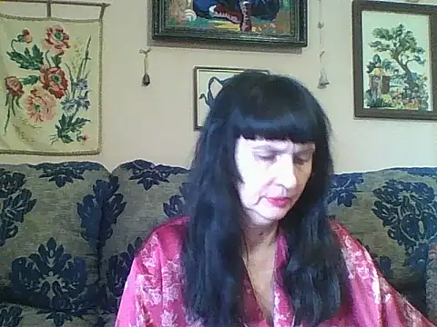 MelanyBanks online show from April 28, 9:57 am