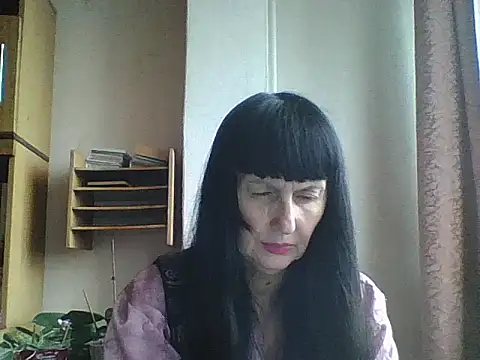 MelanyBanks online show from October 25, 1:41 pm