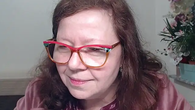 Adelewildx online show from February 7, 9:18 pm