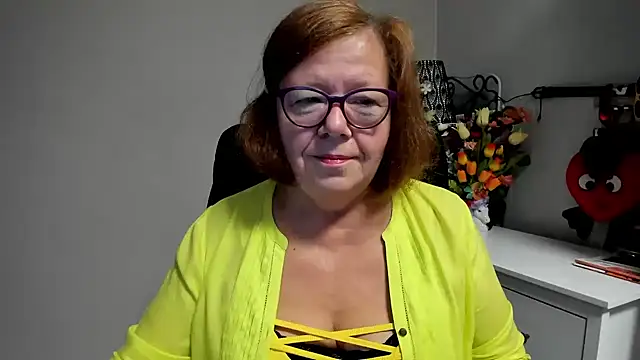 Adelewildx online show from July 13, 3:29 am