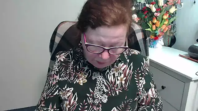 Adelewildx online show from February 16, 5:07 am