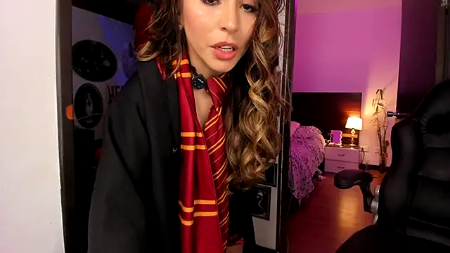 AleJaramillo  online show from October 21, 6:23 pm