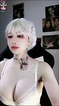 candy cola online show from January 8, 5:28 pm