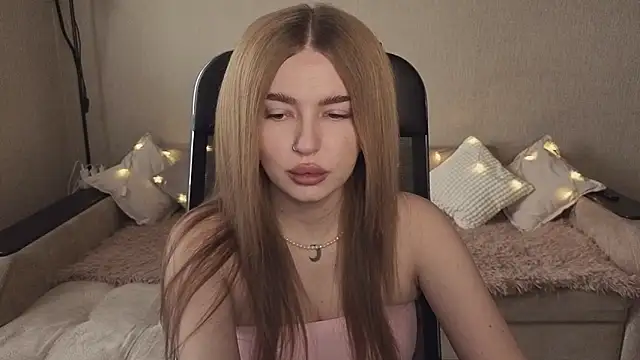 ViolettaLopez online show from September 20, 12:47 pm