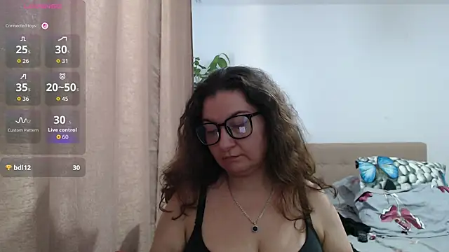 BBW MILF 4U online show from July 31, 11:11 am