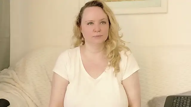 Sarah4you online show from July 23, 2:03 pm