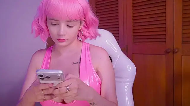 bella adams  online show from January 17, 10:39 pm