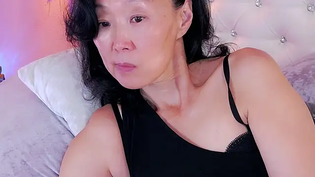Asian legs online show from July 25, 10:33 am