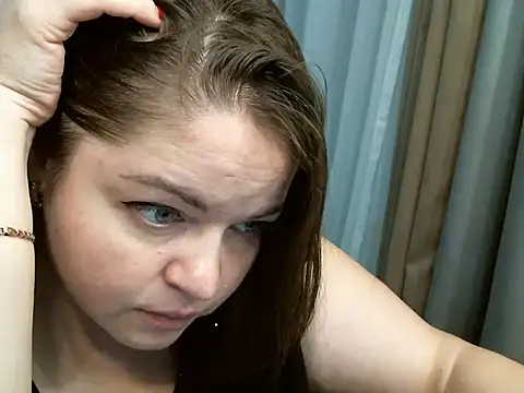 cute  cherry online show from November 30, 2:10 pm