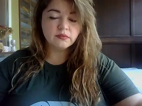 cute  cherry online show from July 16, 10:53 am