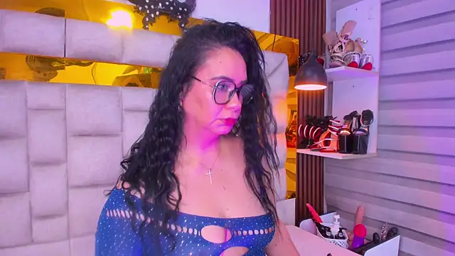 bigass monic online show from July 30, 2:45 am