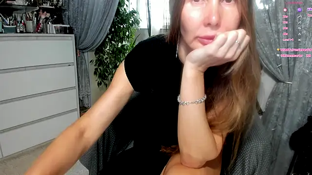 Aurora108 online show from November 16, 8:05 am