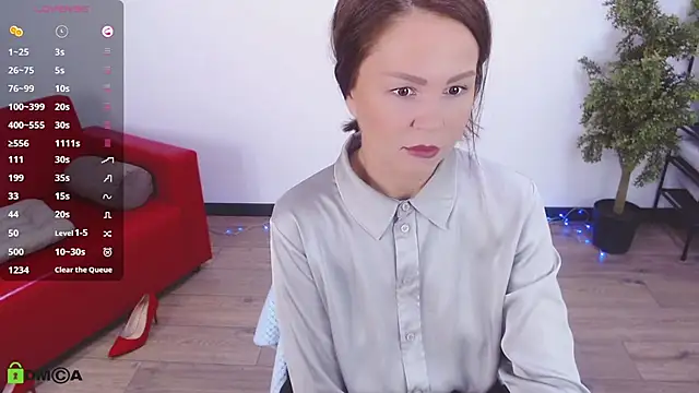 VickyGolden online show from August 5, 5:25 am