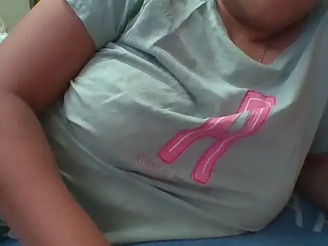 Foryoureyesonly55 online show from March 18, 3:50 pm