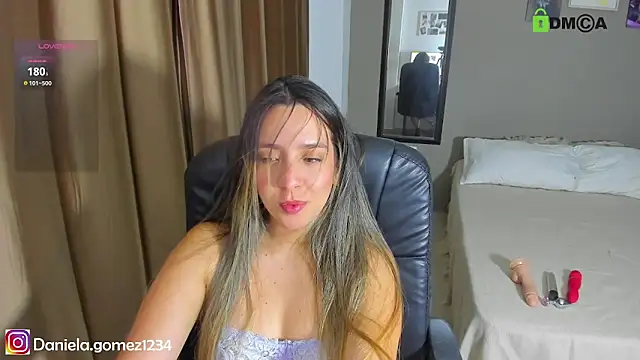 Snapshot of Danielacams chatting on September 30, 2:50 am Danielacams online show from September 30, 2:50 am