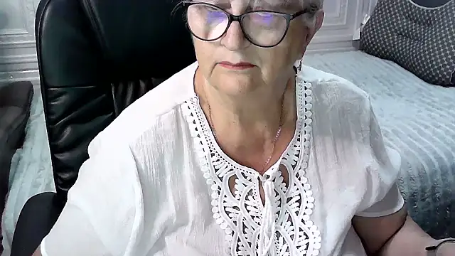LolkaAlyss online show from August 2, 9:07 pm