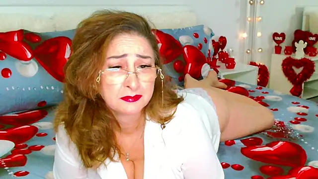 Tyana40 online show from February 16, 2:11 am