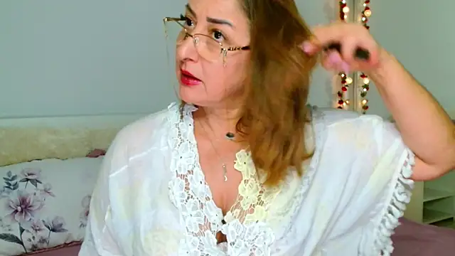 Tyana40 online show from June 22, 1:10 am