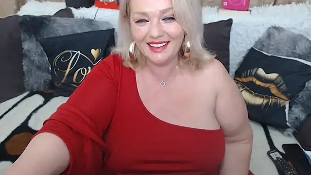 MsMelyssaxx online show from May 2, 3:43 am