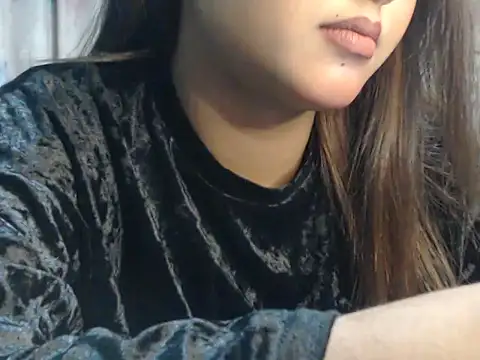 NancyRuvi online show from December 16, 5:08 pm