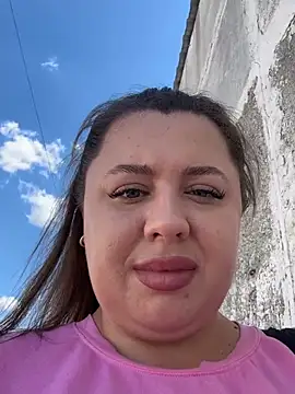 Sara Slow online show from June 25, 10:30 am