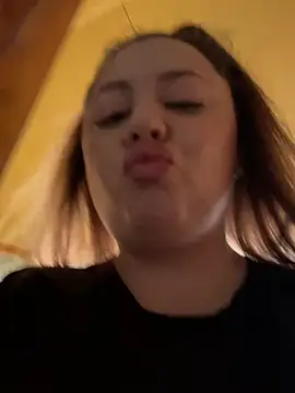 Sara Slow online show from June 14, 4:29 pm