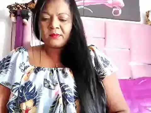 Snapshot of IndianDelia chatting on September 15, 6:21 am IndianDelia online show from September 15, 6:21 am