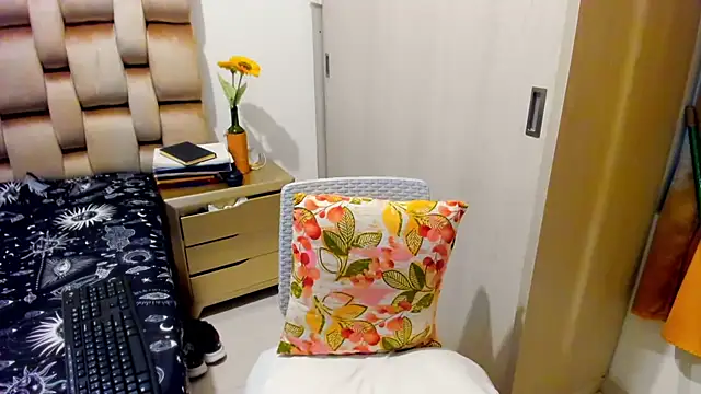alaskmiller1 online show from July 19, 12:46 am