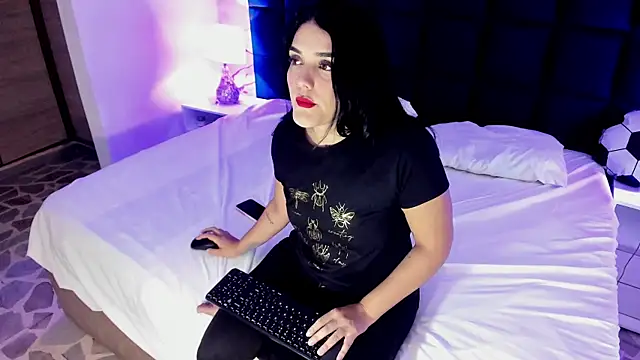 Maddysex  online show from June 25, 11:45 am