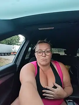 winniess40 online show from July 27, 7:33 pm
