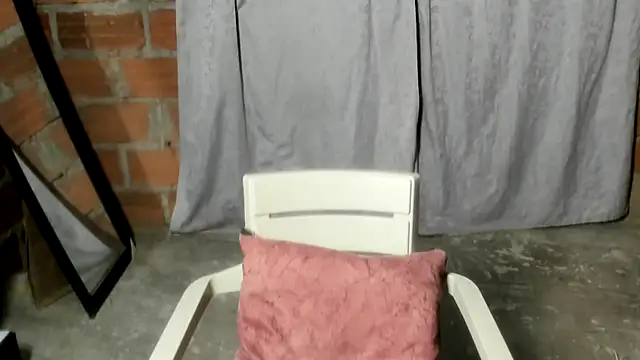 thaimy  online show from July 7, 2:14 am