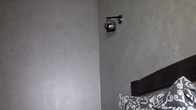 JulianaGold1 online show from November 19, 10:54 pm