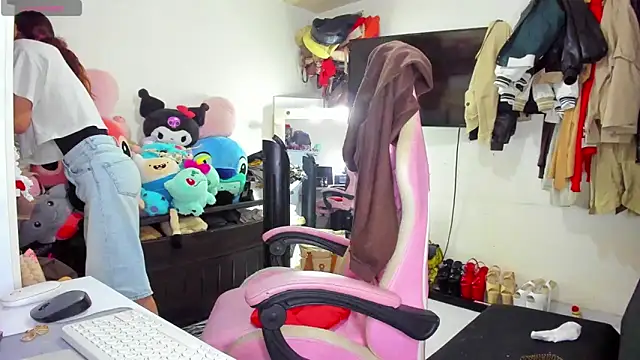 Lawrncesofiets online show from September 27, 6:59 pm