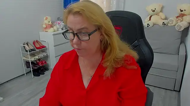 Frau Marta online show from July 21, 12:50 pm