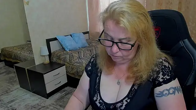 Frau Marta online show from June 16, 1:01 pm