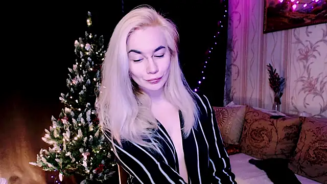 xxxcharismaaa online show from December 22, 9:40 pm