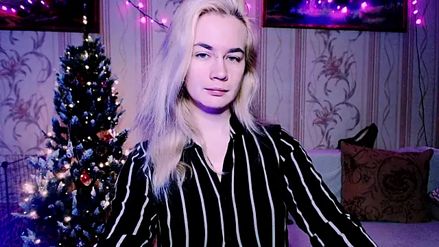 xxxcharismaaa online show from January 12, 6:29 am