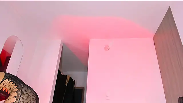 angiebutt online show from May 4, 7:34 am
