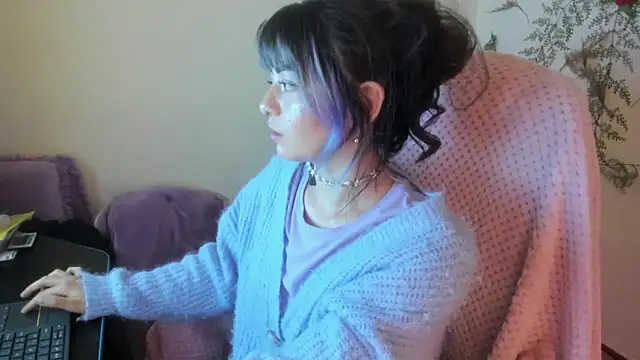 Sammysammy  online show from October 10, 5:12 am