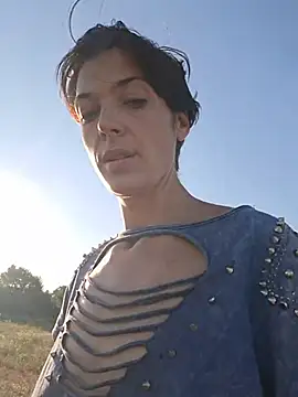 JoleNe2702 online show from August 1, 4:58 am