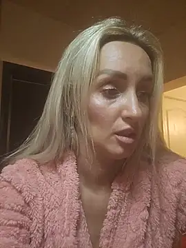 IsabelleEthan online show from July 27, 1:24 am
