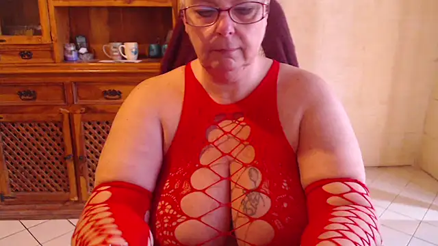 MISS LINDAH online show from March 10, 6:39 am