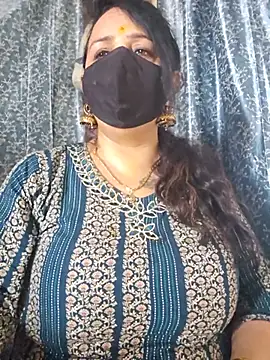 cute-tanvi online show from June 27, 8:37 am