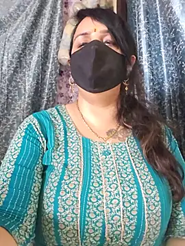 cute-tanvi online show from July 14, 10:21 am